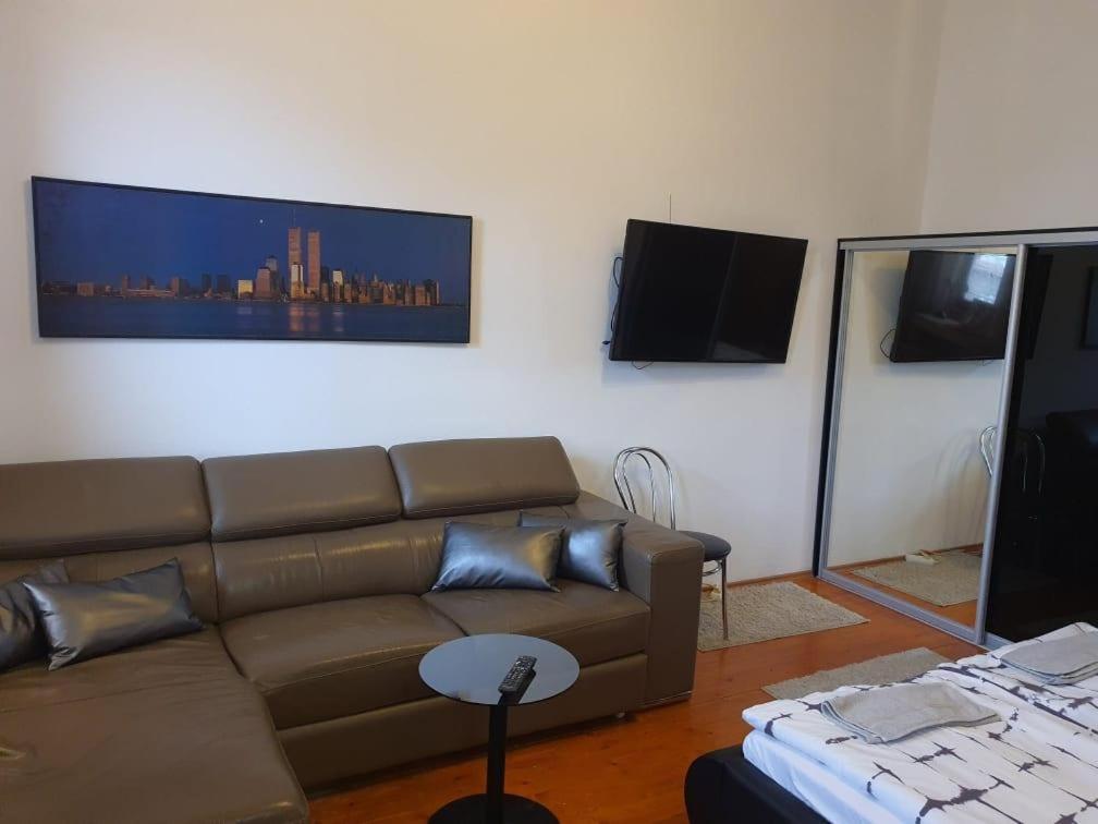 Monar City Center Apartment Free Parking Kosice Exterior photo